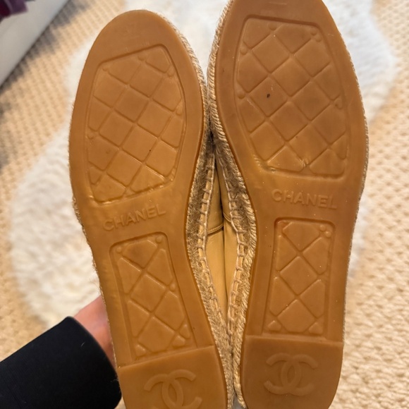 COPY - CHANEL ‘CC’ LEATHER ESPADRILLES Size 37 - Picture 5 of 6